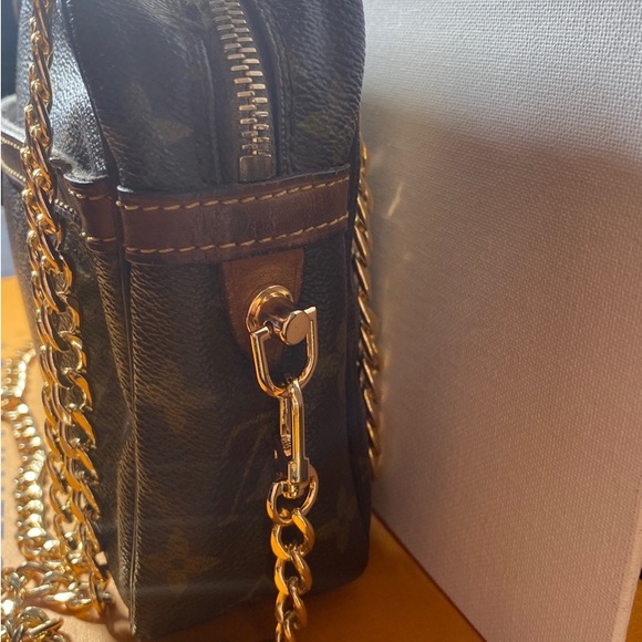 Authentic Louis Vuitton Monogram Compiegne Bag - Picture 13 of 17